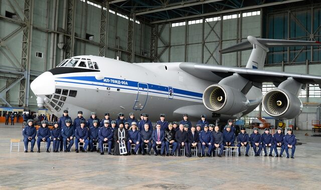 Η Ρωσία στέλνει δύο αεροσκάφη Ilyushin Il-76 και δύο ελικόπτερα Mil Mi-8 στην Ελλάδα