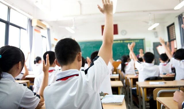 Κίνα: Τέλος στις γραπτές εξετάσεις μαθητών πρώτης και δευτέρας Δημοτικού