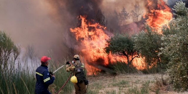 Φωτιά στην Ηλεία: Τέσσερις τραυματίες στο Κέντρο Υγείας Αρχαίας Ολυμπίας