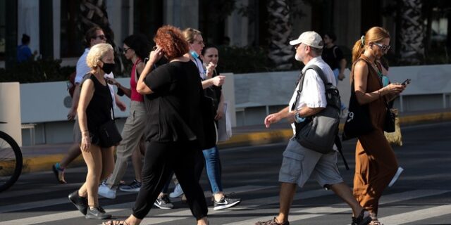 Κορονοϊός: 107 νεκροί και 55.242 κρούσματα σε εβδομαδιαία βάση – Στους 74 οι διασωληνωμένοι