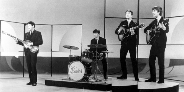 Μίκης Θεοδωράκης: Όταν οι Beatles τραγούδησαν “αν θυμηθείς το όνειρό μου”