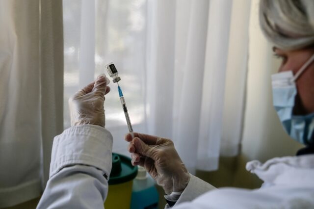 Εμβόλιο Κορονοϊού: Από αύριο η τρίτη δόση σε ανοσοκατεσταλμένους