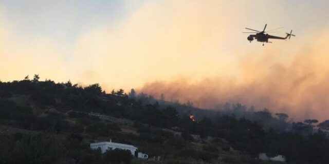 Φωτιές στα Βόρεια και στα Νότια της Καρπάθου