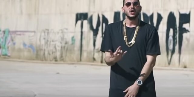 Αντώνης Δημητριάδης για Mad Clip: “Τα δύο αμάξια ήταν δίπλα-δίπλα στο φανάρι”