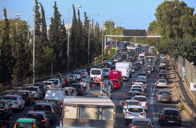 Κίνηση στους δρόμους: Μποτιλιάρισμα σε πολλές περιοχές – LIVE ΧΑΡΤΗΣ