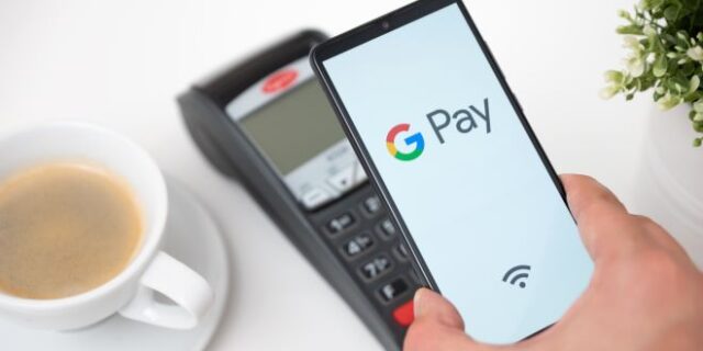 Google Pay: Διαθέσιμο και στην Ελλάδα – Το κινητό τηλέφωνο μετατρέπεται σε πορτοφόλι