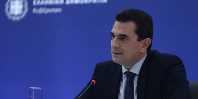 Σκρέκας: Προανήγγειλε αύξηση της επιδότησης στους λογαριασμούς ρεύματος