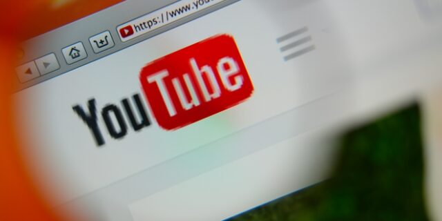 Βόμβα από το YouTube: “Μπλοκάρει” λογαριασμούς αντιεμβολιαστών