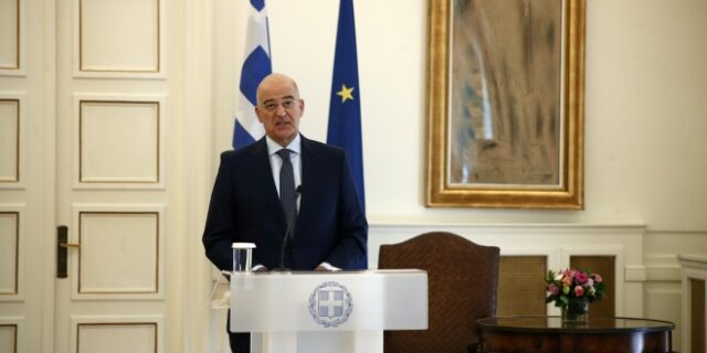 Δένδιας: Η Ελλάδα δεν απειλεί κανέναν, αλλά δεν εκφοβίζεται