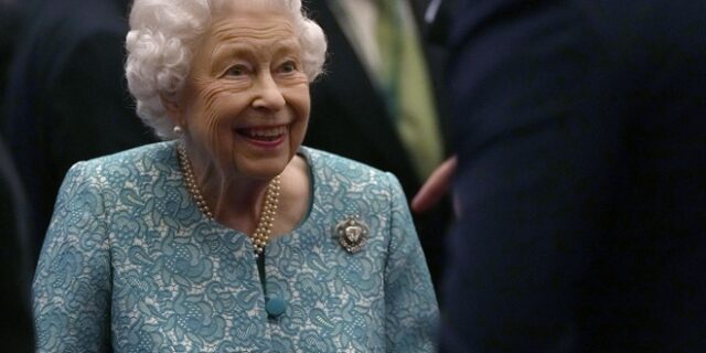 Βασίλισσα Ελισάβετ: Δεν θα παρευρεθεί στην COP26 στη Γλασκώβη