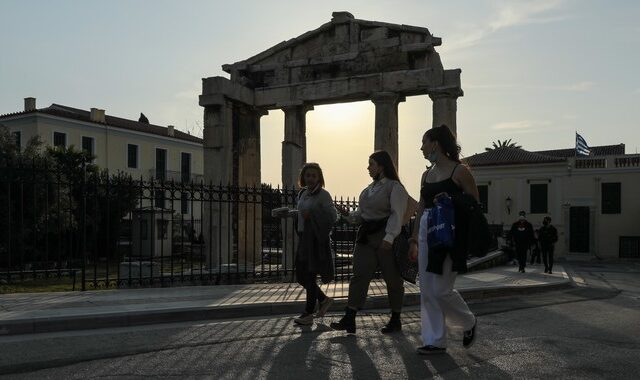 Κορονοϊός: 224 νέα κρούσματα σήμερα στην Αττική