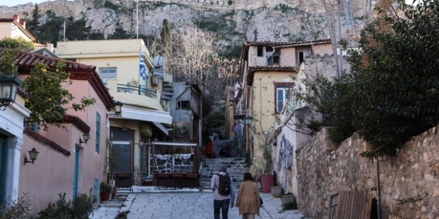 Η κυβέρνηση αποκλείει το lockdown – Ανακοινώσεις Πλεύρη την Τετάρτη