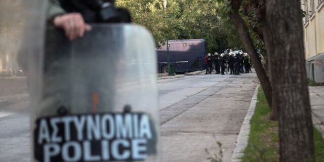 Τα “λυμένα χέρια” της ΕΛ.ΑΣ και τα …άλυτα μυστήρια