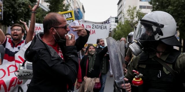 ΣΥΡΙΖΑ για ένταση στην Ομόνοια: “Ο Θεοδωρικάκος φαίνεται πως ζήλεψε τη δόξα του προκατόχου του”