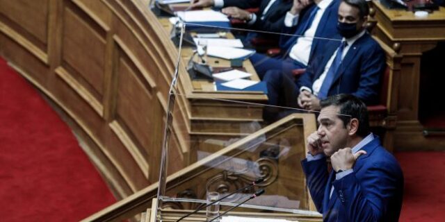 ΣΥΡΙΖΑ: Τρεις λόγοι που εκτέθηκε στη Βουλή ο Μητσοτάκης