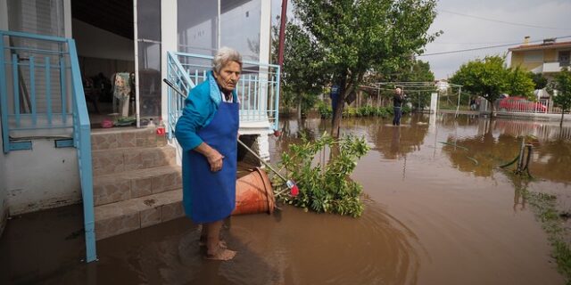 Κακοκαιρία Αθηνά: Σοβαρά προβλήματα σε Βόρεια Εύβοια, Λάρισα και Πήλιο