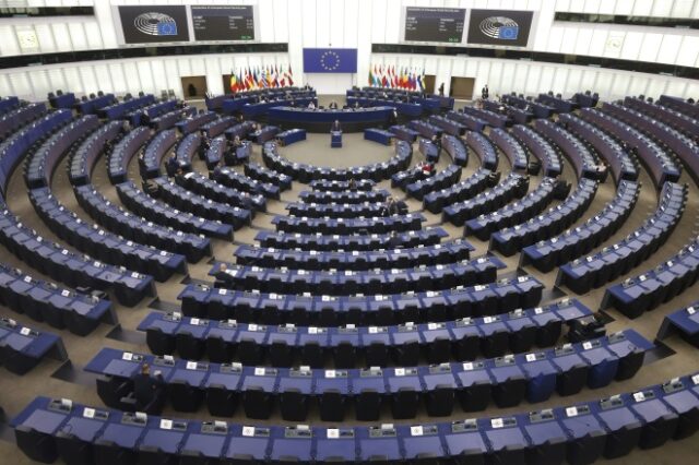 Αίθουσα “Ανδρέα Παπανδρέου” στο Ευρωκοινοβούλιο μετά από πρωτοβουλία του Νίκου Ανδρουλάκη