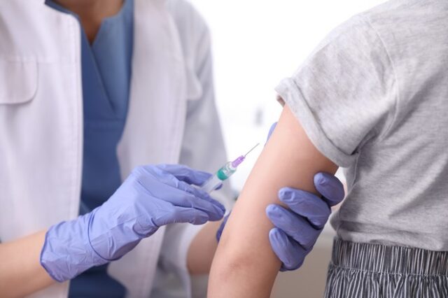 ΗΠΑ: “Ναι” στη χορήγηση του εμβολίου Pfizer στα παιδιά 5 έως 11 ετών