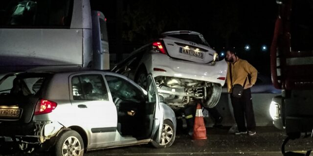 Μποτιλιάρισμα στην Κηφισίας μετά από καραμπόλα 8 οχημάτων