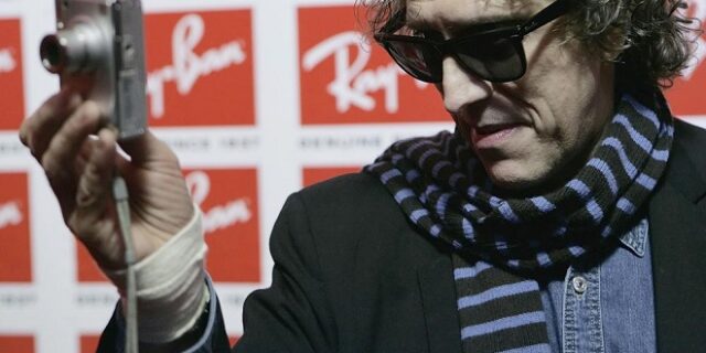 Mick Rock: Πέθανε “ο άνθρωπος που φωτογράφησε τη δεκαετία του ’70”