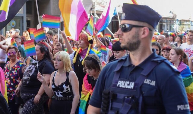 Μεσαίωνας στην Πολωνία: Έρχεται νόμος που θα απαγορεύει το Pride
