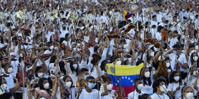 Βενεζουέλα: Ρεκόρ Γκίνες για την μεγαλύτερη ορχήστρα στον κόσμο