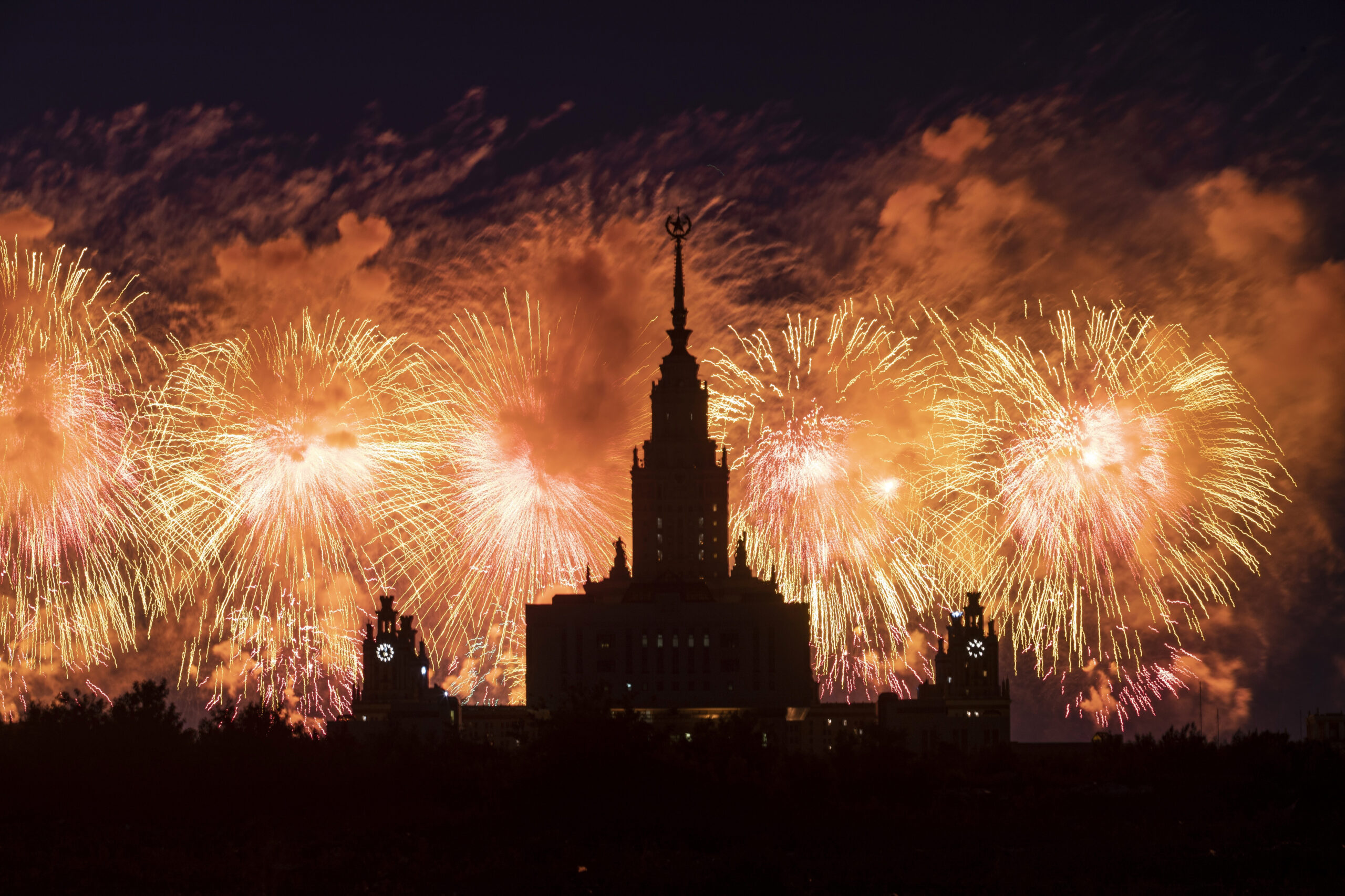 Салют победы. Салют 