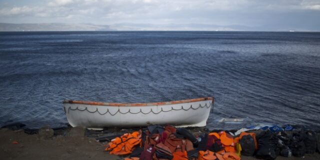 Ναυάγιο στη Φολέγανδρο: Το χειρότερο που έχει γίνει φέτος στο Αιγαίο, σύμφωνα με την Ύπατη Αρμοστεία