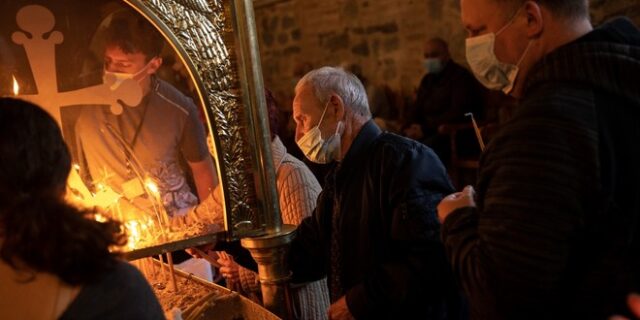Μητροπολίτης Ιωαννίνων: Με τηλεφωνική κράτηση οι πιστοί στις εκκλησίες τα Χριστούγεννα
