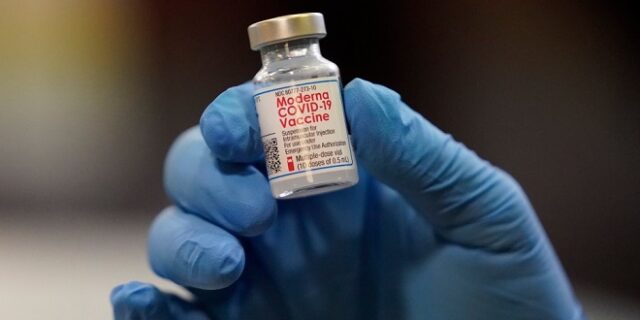 Εμβόλιο κορονοϊού: Μικρότερος κίνδυνος μόλυνσης και νοσηλείας με το Moderna