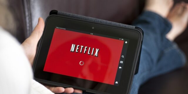 Πόλεμος στην Ουκρανία: Το Neflix ανέστειλε τη λειτουργία του στη Ρωσία