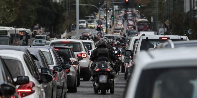 Κίνηση στους δρόμους: Προβλήματα σε Κηφισό και Ποσειδώνος – LIVE ΧΑΡΤΗΣ