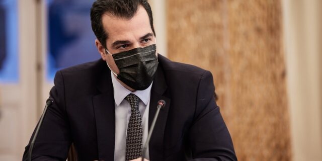 Πλεύρης: Τα νέα μέτρα είναι πάντα στο τραπέζι