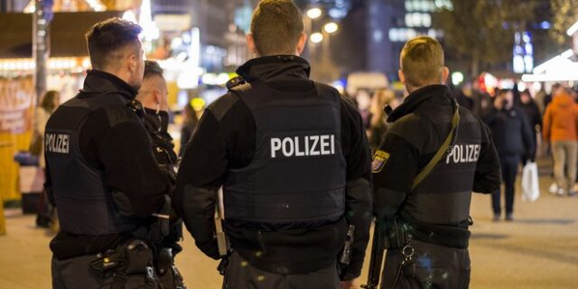 Μυστήριο στη Γερμανία: Πέντε νεκροί, εκ των οποίων τρία παιδιά, σε σπίτι με τραύματα από σφαίρες και μαχαίρι