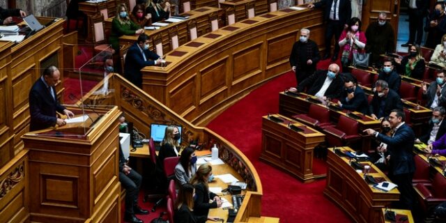 Τσίπρας σε Γεραπετρίτη: “Δεν είστε αρχηγός κόμματος για να κάθομαι να σας ακούω – Δεν είστε καν εκλεγμένος”