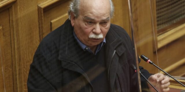 Στο ΓΝΑ με κολπική μαρμαρυγή ο Νίκος Βούτσης