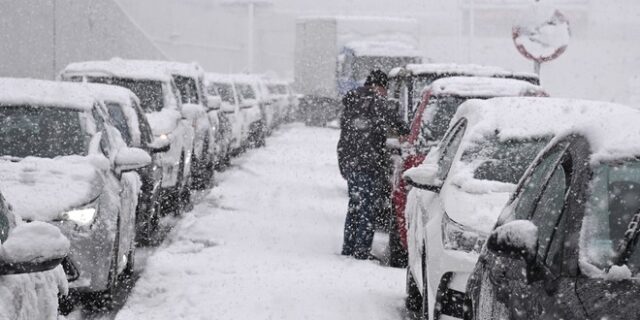 Κακοκαιρία Ελπίδα: Μέτρα κατόπιν εορτής – Αντιδρομήσεις για να απεγκλωβιστούν οι οδηγοί