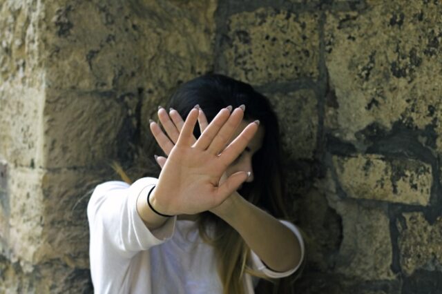 Θεσσαλονίκη: Συνελήφθη 20χρονος για σεξουαλική κακοποίηση γυναίκας με νοητική υστέρηση