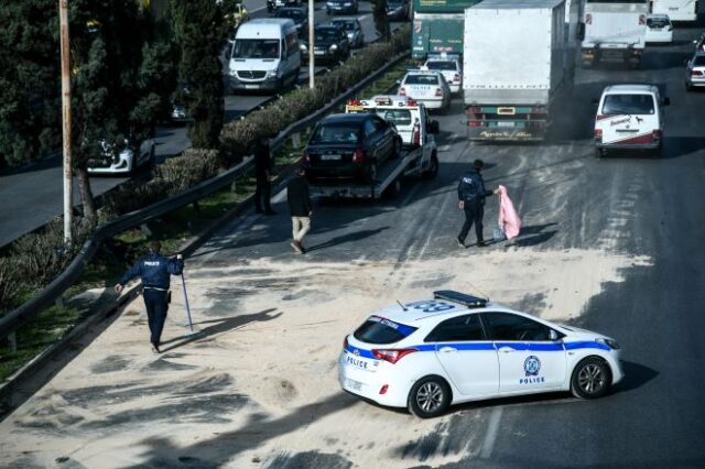 Κίνηση στους δρόμους: Κυκλοφοριακό “χάος” στον Κηφισό μετά από τροχαίο