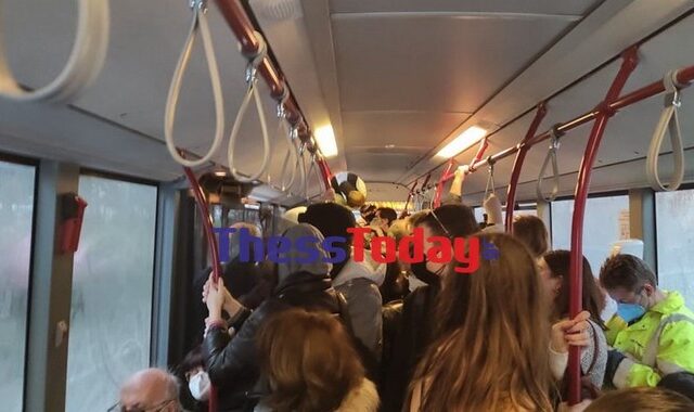 Θεσσαλονίκη – Κορονοϊός: Στο κόκκινο τα κρούσματα, το ίδιο και ο συνωστισμός στα λεωφορεία