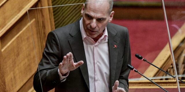 Βουλή-Βαρουφάκης: Καταστροφές για τους πολλούς, υπερκέρδη για τους λίγους, το αποτέλεσμα της πολιτικής Μητσοτάκη