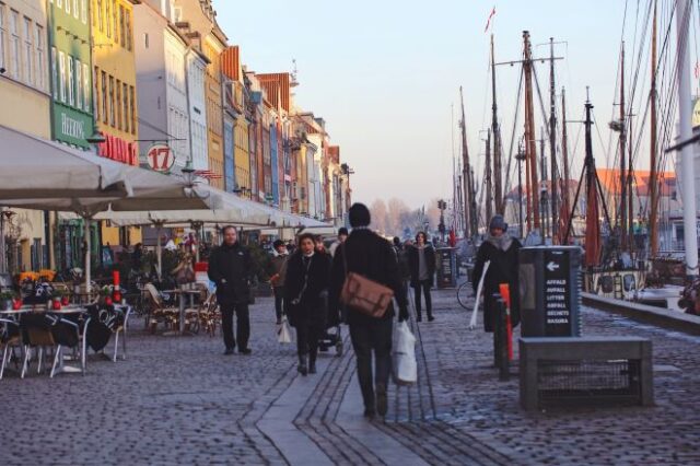 Κορονοϊός: Η Δανία γίνεται η πρώτη χώρα της ΕΕ που αίρει όλους τους περιορισμούς