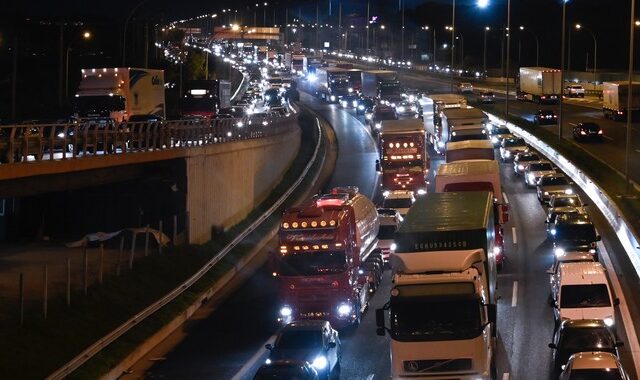 Κίνηση στους δρόμους: Μποτιλιάρισμα στον Κηφισό λόγω τροχαίου