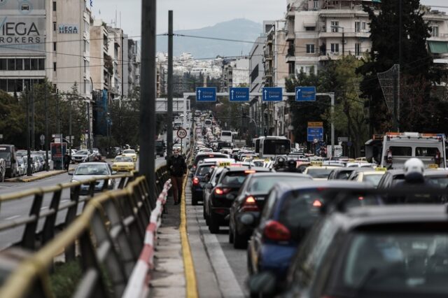 Κίνηση στους δρόμους: Μποτιλιάρισμα σε πολλές περιοχές – LIVE Χάρτης