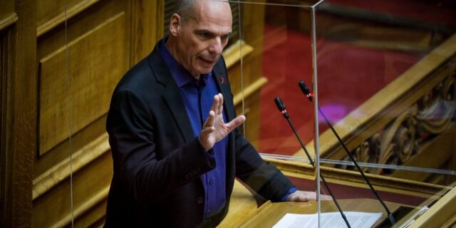 Βαρουφάκης: Επιστολή στον πρόεδρο της ΑΔΑΕ – Ζητά ενημέρωση για τις άρσεις απορρήτου