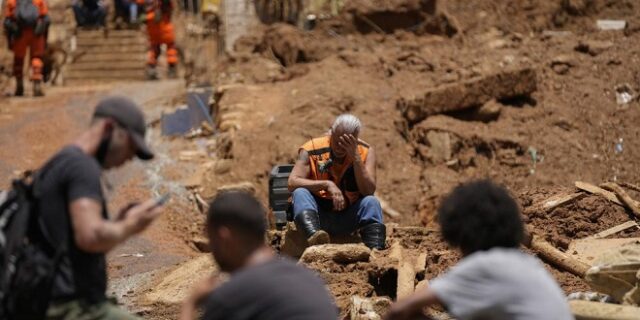 Βραζιλία: Στους 117 οι νεκροί από τις πλημμύρες – Σειρήνες συναγερμού στην Πετρόπολις