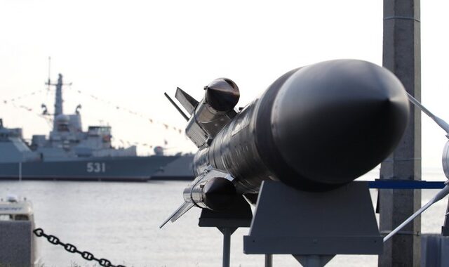 Οι ΗΠΑ εξετάζουν την αποστολή πυραύλων κατά πλοίων στους Ουκρανούς