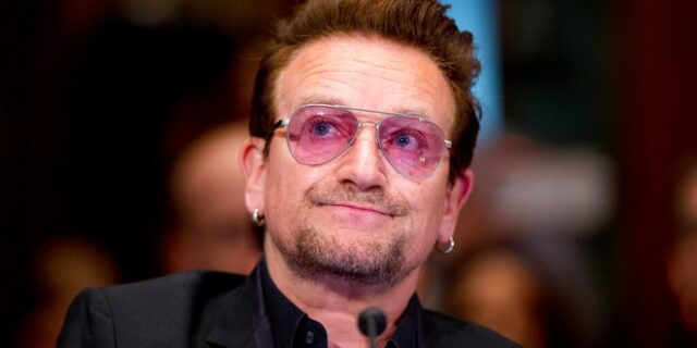 Ο Bono έγραψε ποίημα για την Ουκρανία και η Νάνσι Πελόζι το απήγγειλε