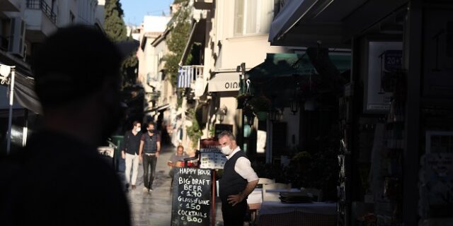 Ακρίβεια: Από το “χρυσό” σουβλάκι στην ανεργία