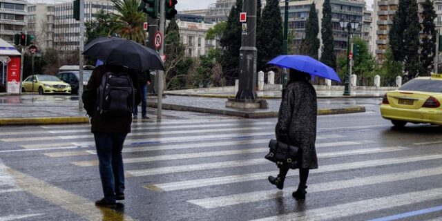 Καιρός: Τοπικές βροχές και μικρή πτώση της θερμοκρασίας